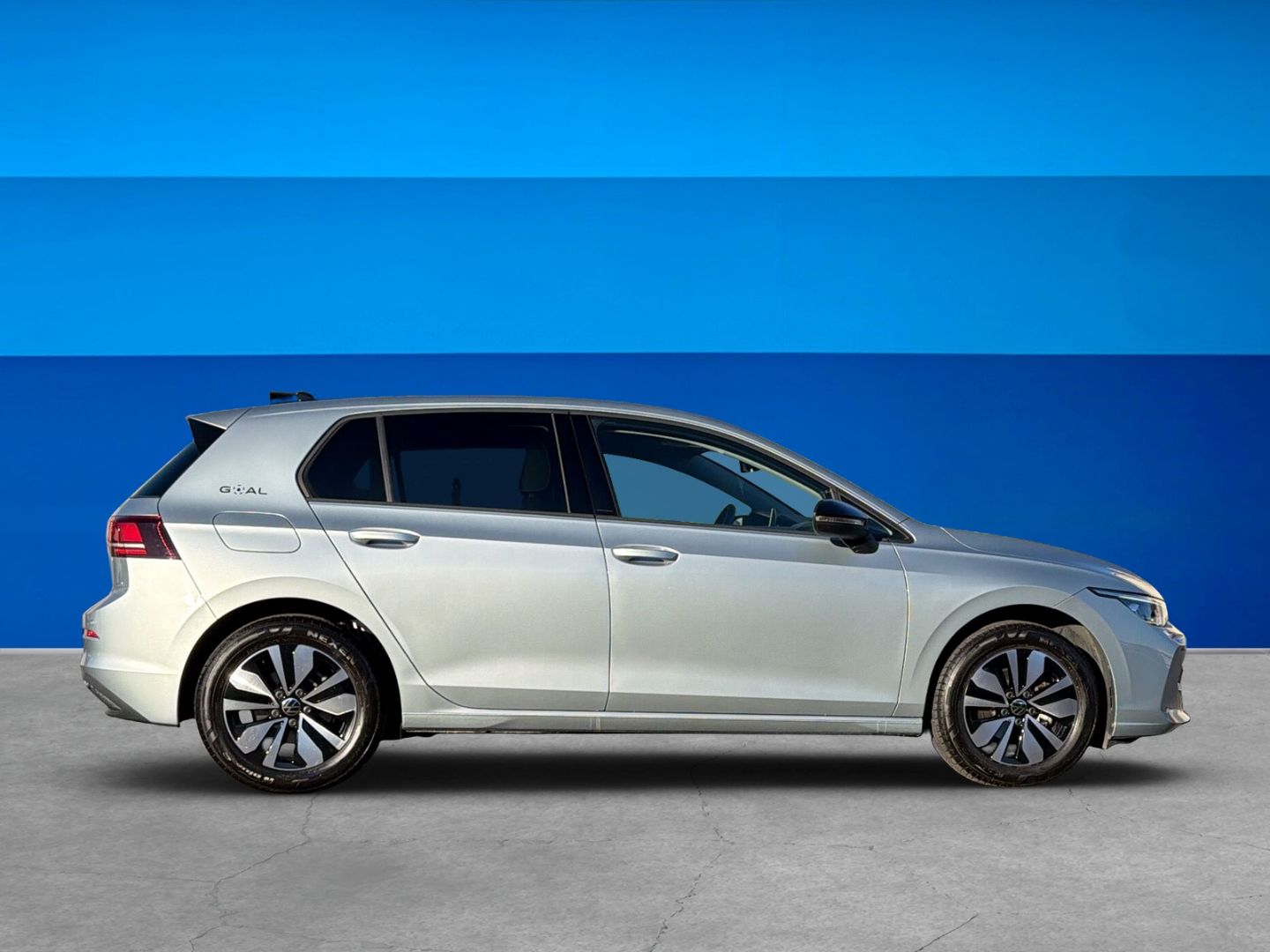 Fahrzeug 4 Fahrzeugabbildung Volkswagen Golf 8 GOAL 1.5 TSI Rear View IDA Navi