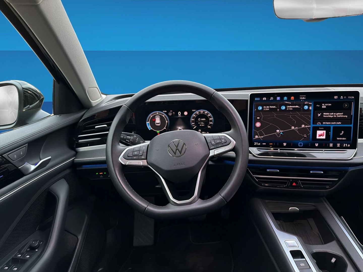 Fahrzeugabbildung Volkswagen Passat 2.0 TDI Business Area View HuD Clima