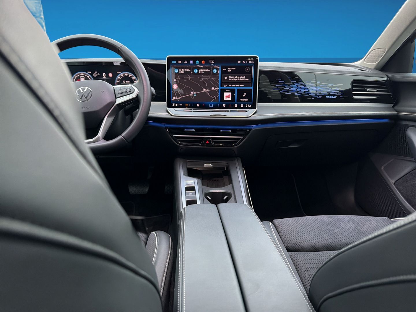 Fahrzeugabbildung Volkswagen Passat 2.0 TDI Business Area View HuD Clima