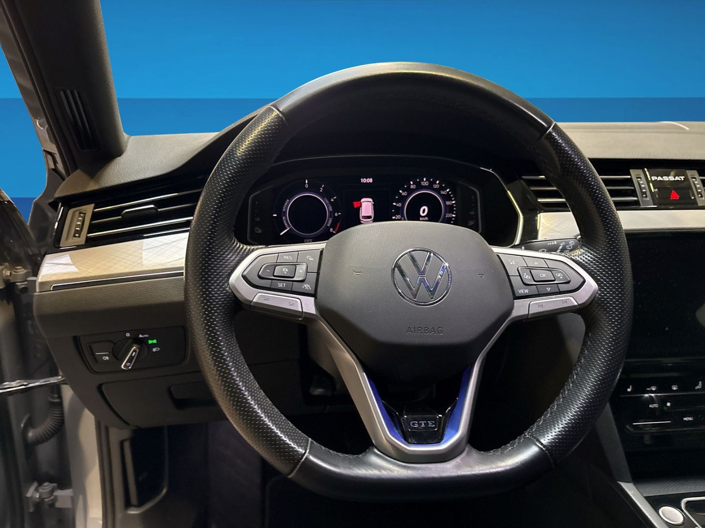 Fahrzeug 11 Fahrzeugabbildung Volkswagen Passat 1.4 TSI Hybrid GTE Business Premium