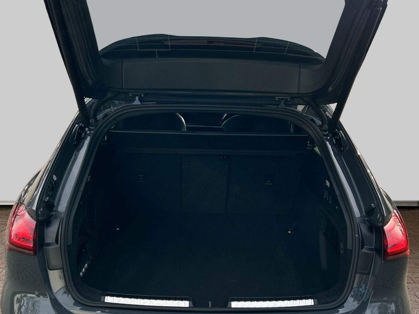 Fahrzeug 17 Fahrzeugabbildung Audi A5 AVANT EDITION ONE 150KW QUATTRO,LED,AHK,MEMOR