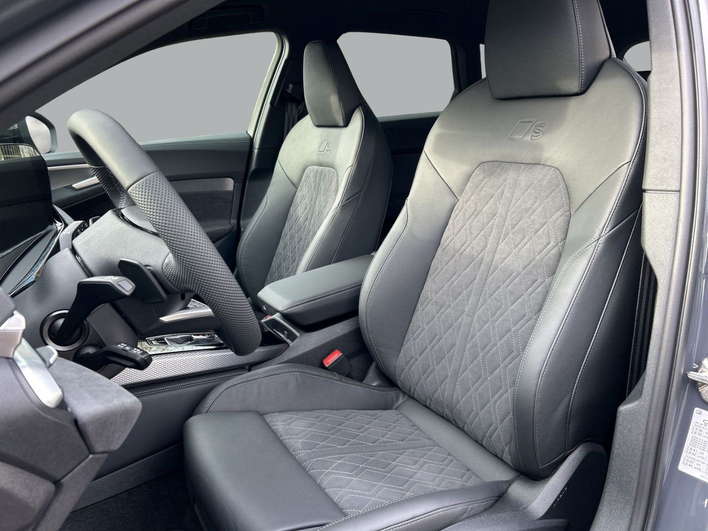 Fahrzeug 10 Fahrzeugabbildung Audi A5 AVANT EDITION ONE 150KW QUATTRO,LED,AHK,MEMOR