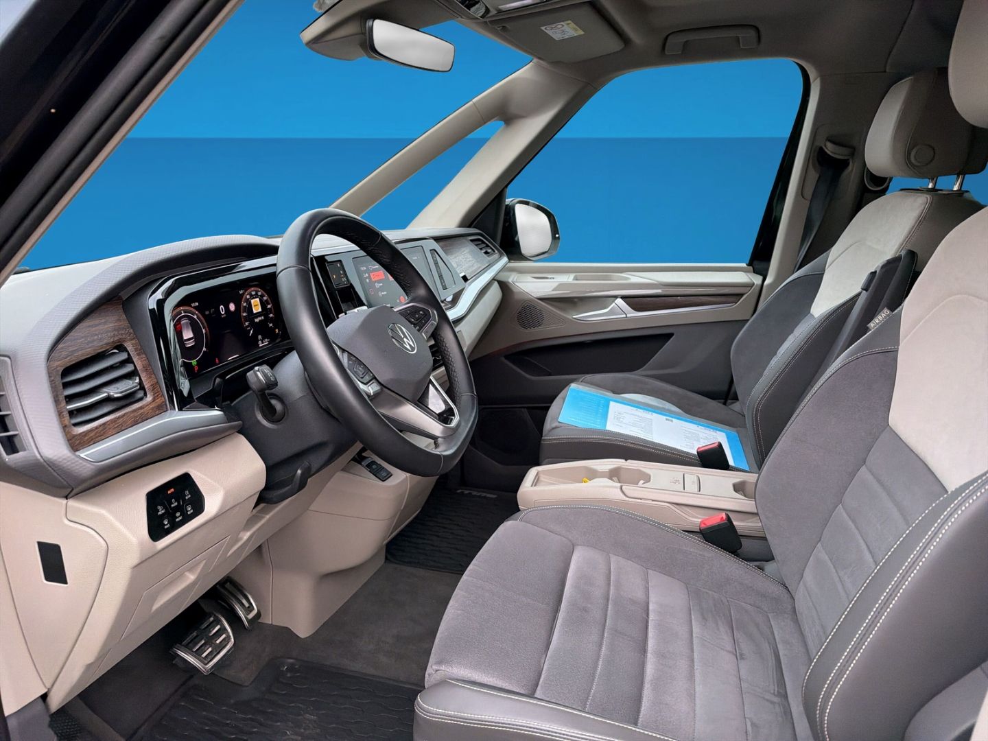 Fahrzeugabbildung Volkswagen T7 Multivan 2.0 TDI Style 7-Sitzer-Paket  Area V