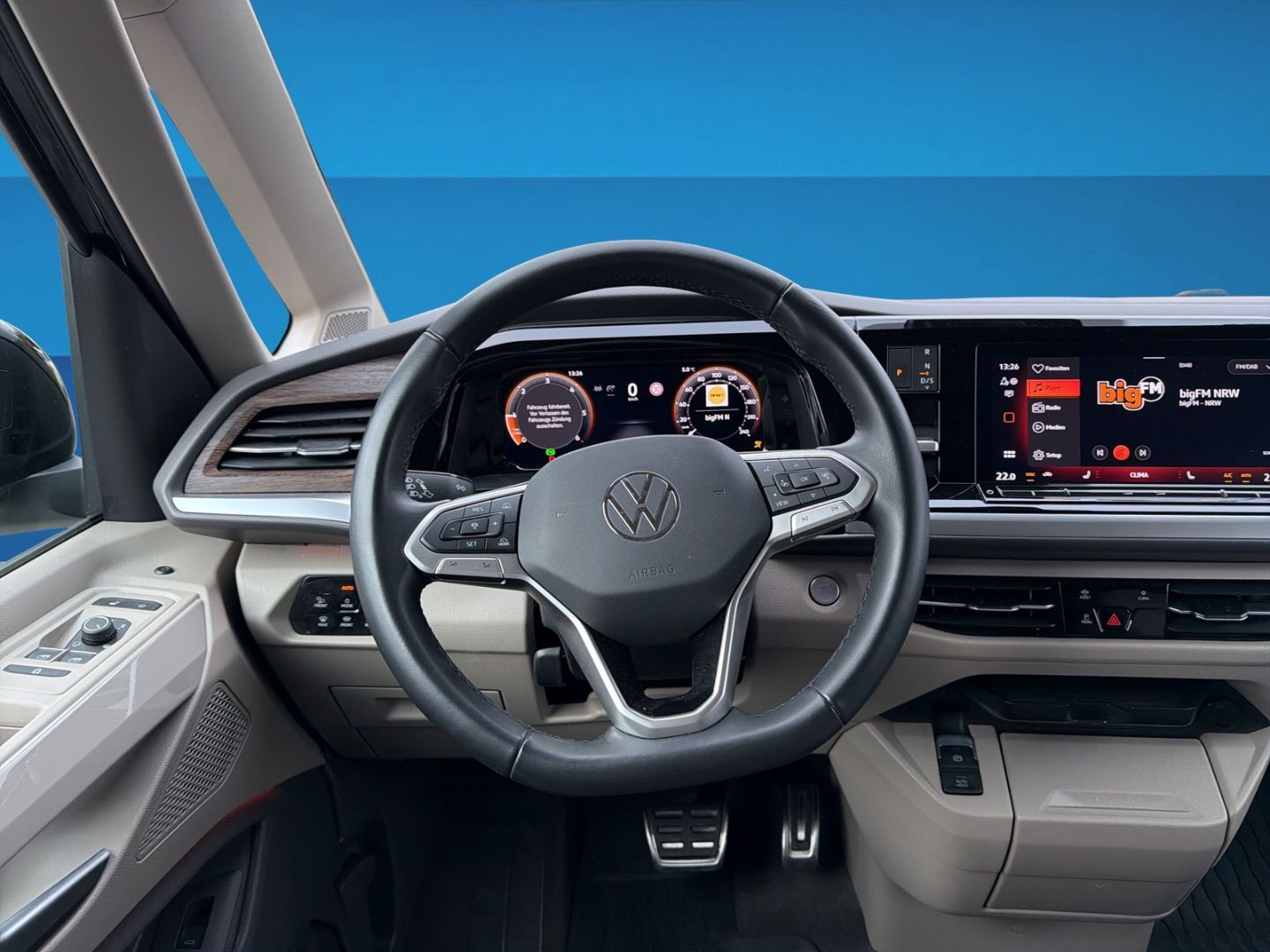 Fahrzeugabbildung Volkswagen T7 Multivan 2.0 TDI Style 7-Sitzer-Paket  Area V