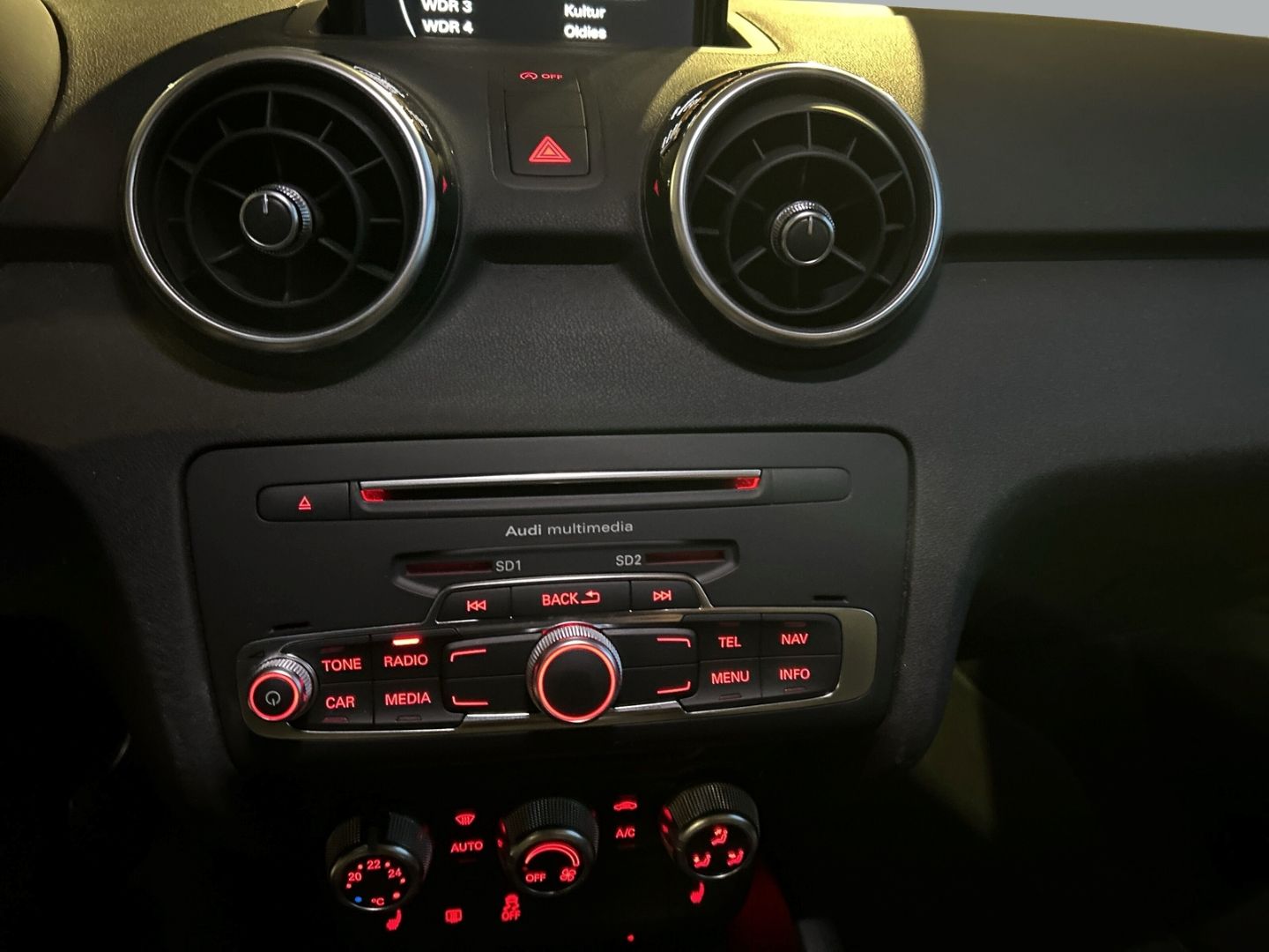 Fahrzeugabbildung Audi A1 1.0 TFSI Sportback sport ultra PANO+PDC+KLIMA