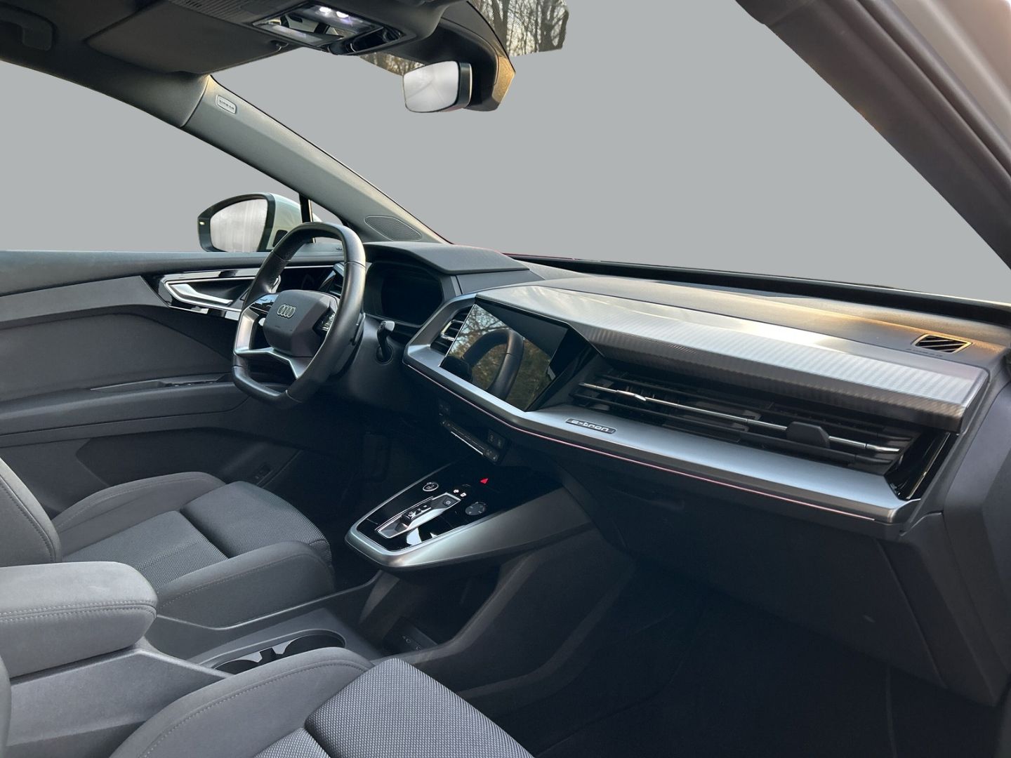 Fahrzeugabbildung Audi Q4 40 NAVI+MATRIX-LED+ACC+ FAHRASSISTENZ-SYSTEME