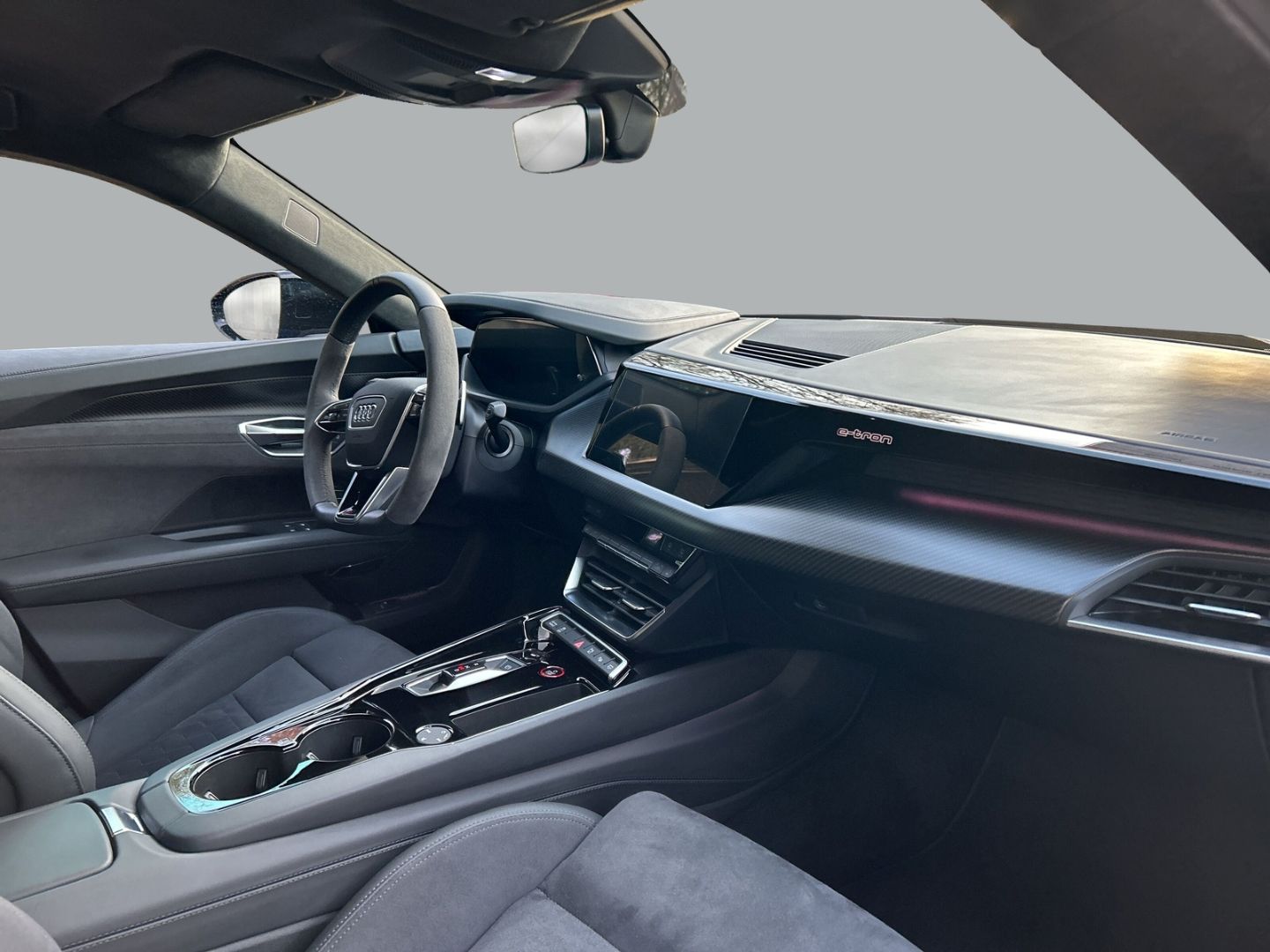 Fahrzeugabbildung Audi RS e-tron GT Quattro HUD Luftfederung AD Niveau