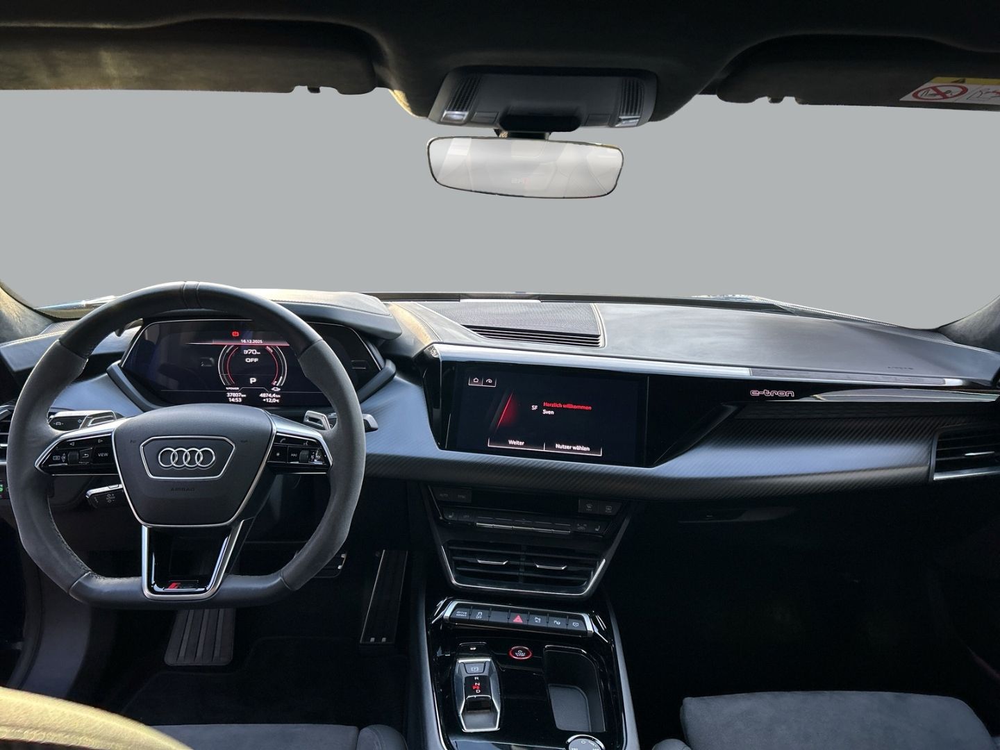 Fahrzeugabbildung Audi RS e-tron GT Quattro HUD Luftfederung AD Niveau