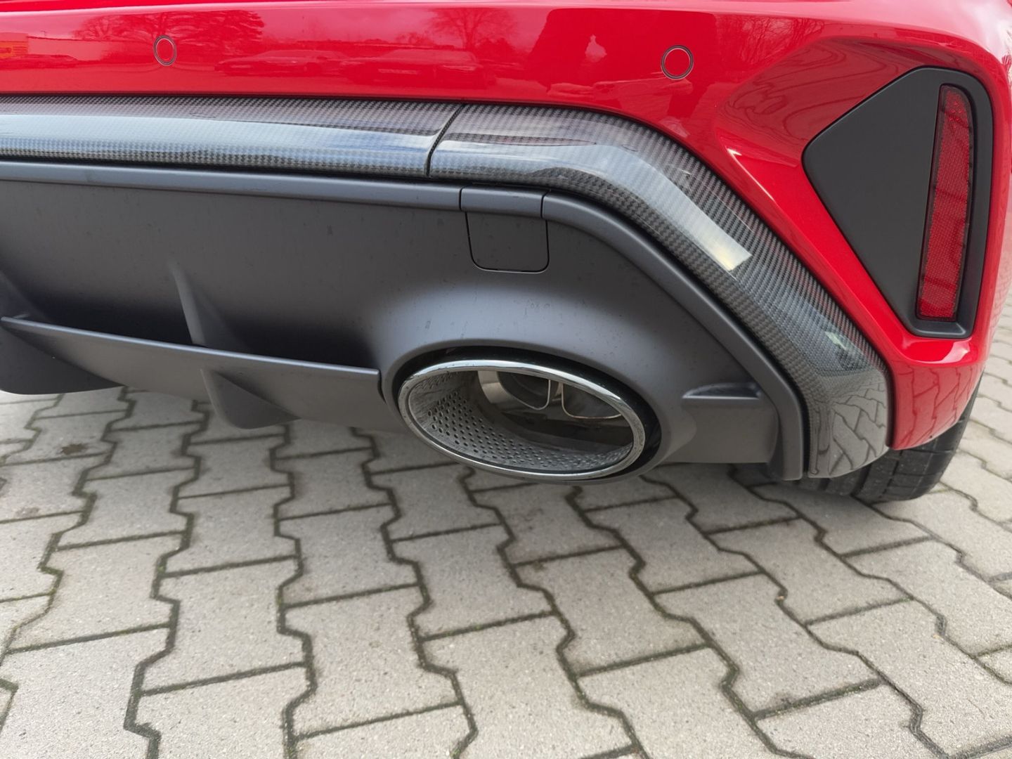 Fahrzeug 21 Fahrzeugabbildung Audi RS3 SPORTBACK 2.5 TFSI MATRIX-LED+PANO+SONOS+NAV