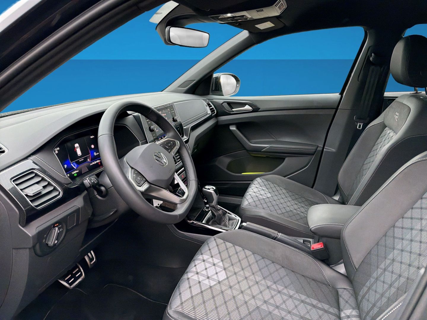 Fahrzeugabbildung Volkswagen T-Cross 1.5 TSI R-Line Rear View AHK Clima