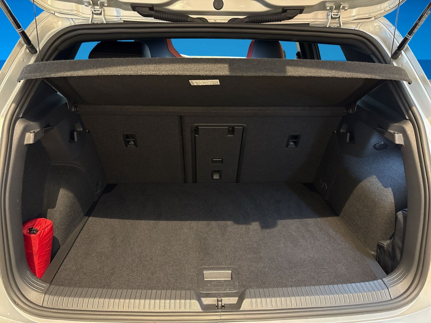 Fahrzeugabbildung Volkswagen Golf VIII GTI Clubsport PANO KAMERA 19 ZOLL