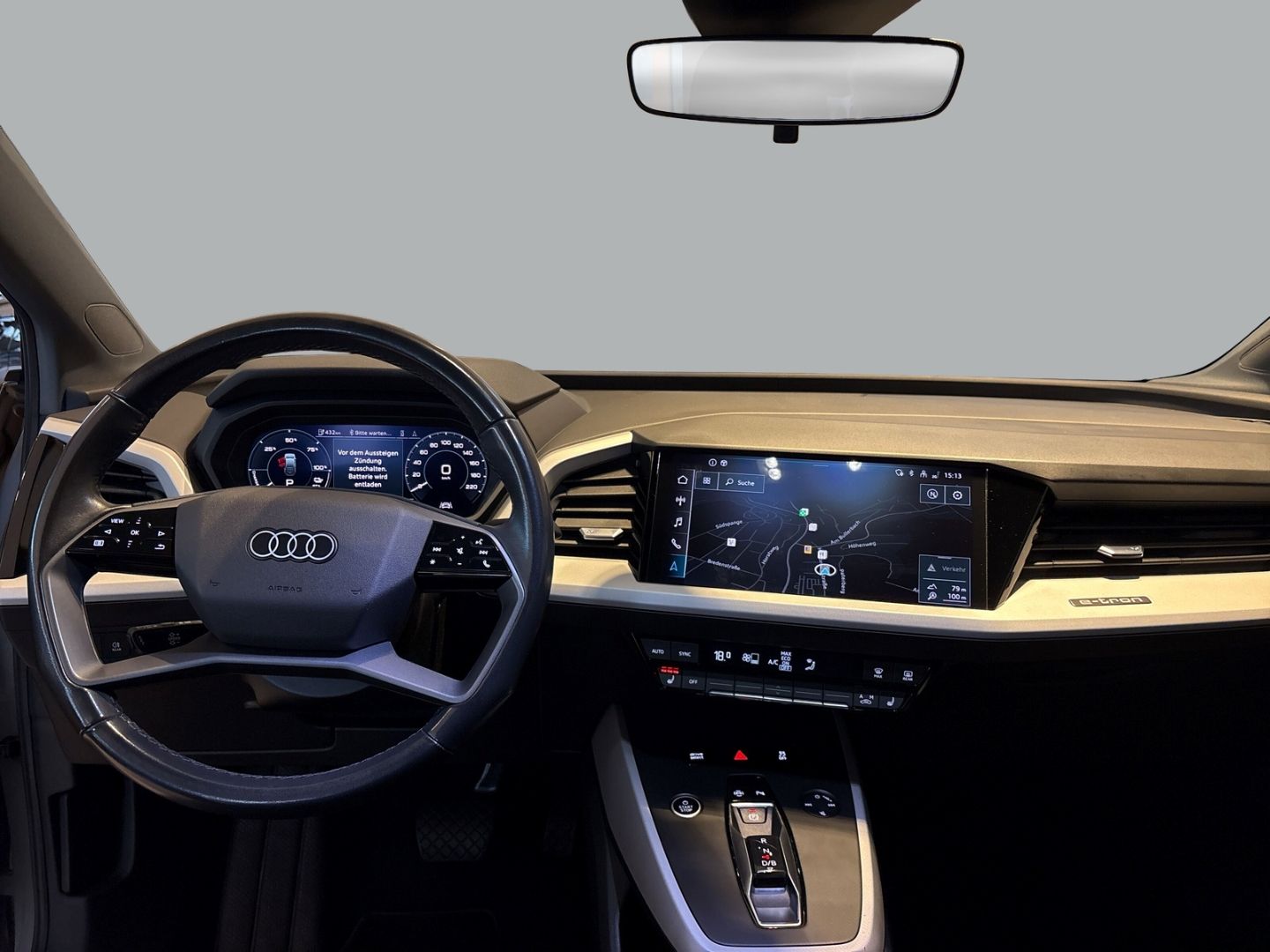 Fahrzeugabbildung Audi Q4 40 e-tron Sportback NAVI 20 ZOLL 77 kWh SHZ P