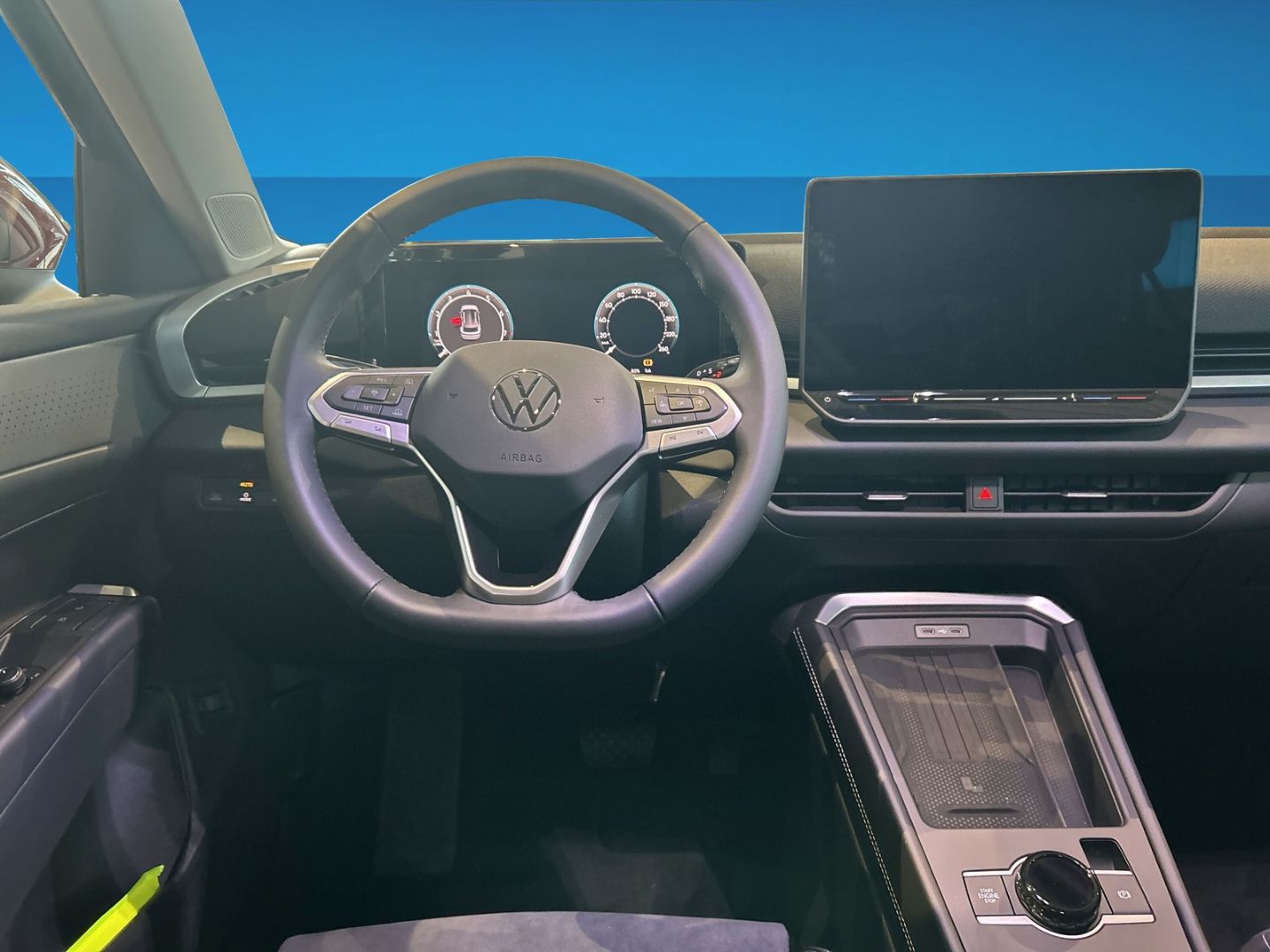 Fahrzeug 11 Fahrzeugabbildung Volkswagen T-Roc Style 1.5l eTSI IQ.LIGHT AHK EASY OPEN