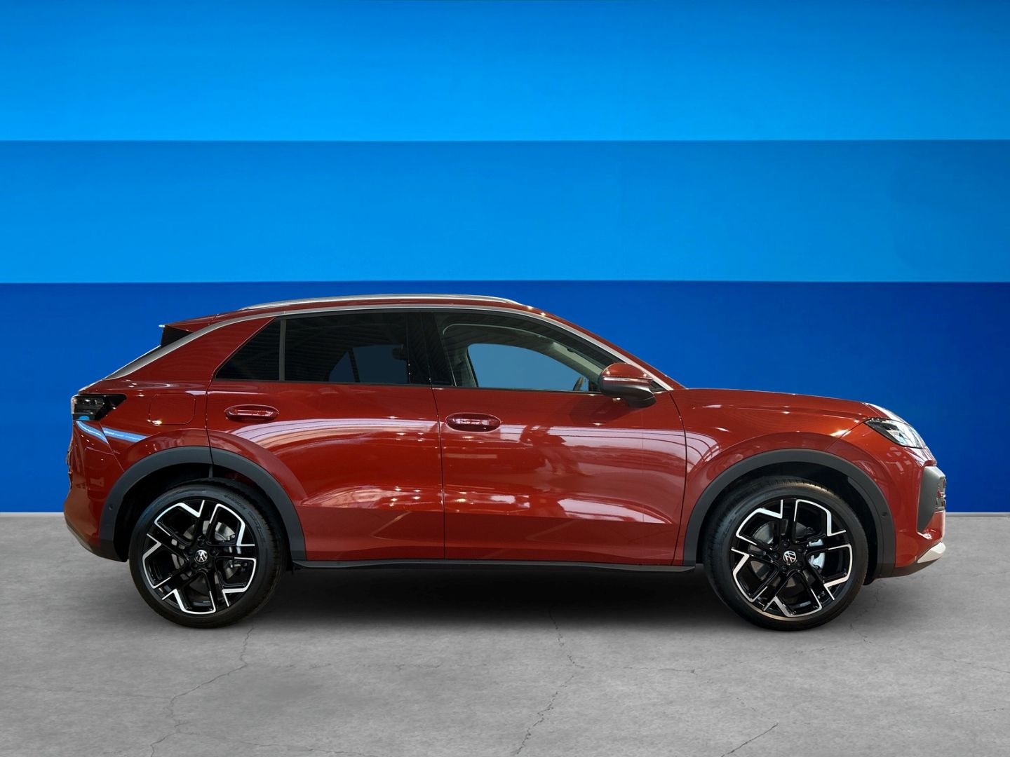 Fahrzeug 4 Fahrzeugabbildung Volkswagen T-Roc Style 1.5l eTSI IQ.LIGHT AHK EASY OPEN