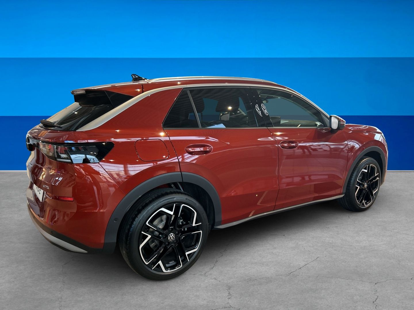 Fahrzeug 5 Fahrzeugabbildung Volkswagen T-Roc Style 1.5l eTSI IQ.LIGHT AHK EASY OPEN