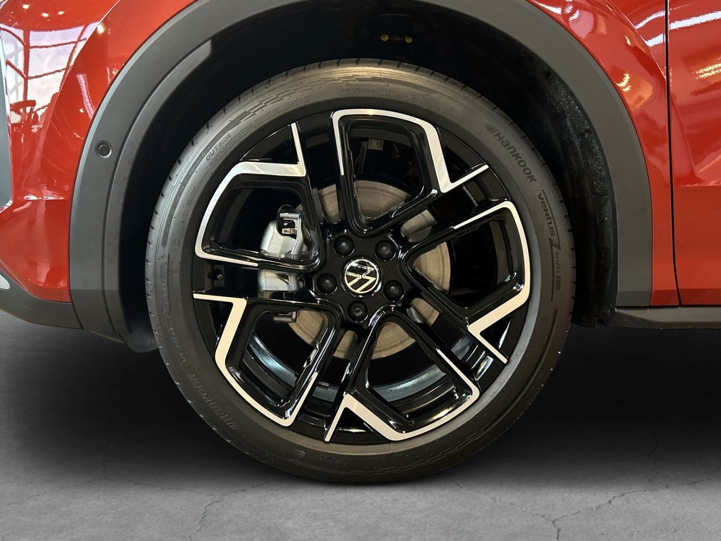 Fahrzeug 8 Fahrzeugabbildung Volkswagen T-Roc Style 1.5l eTSI IQ.LIGHT AHK EASY OPEN