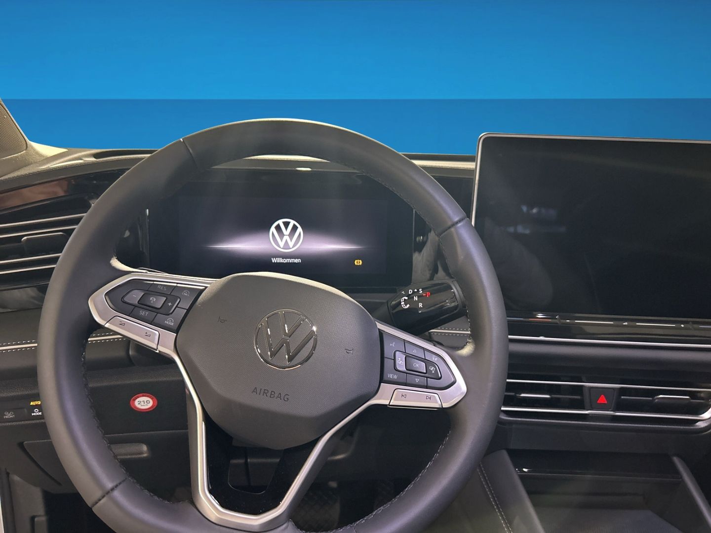 Fahrzeug 11 Fahrzeugabbildung Volkswagen Tiguan Elegance 1,5l eTSI IQ.DRIVE PREMIUM