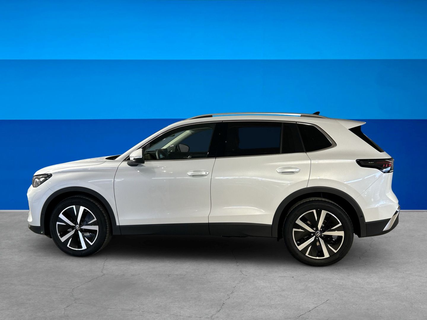 Fahrzeugabbildung Volkswagen Tiguan Elegance 1,5l eTSI IQ.DRIVE PREMIUM