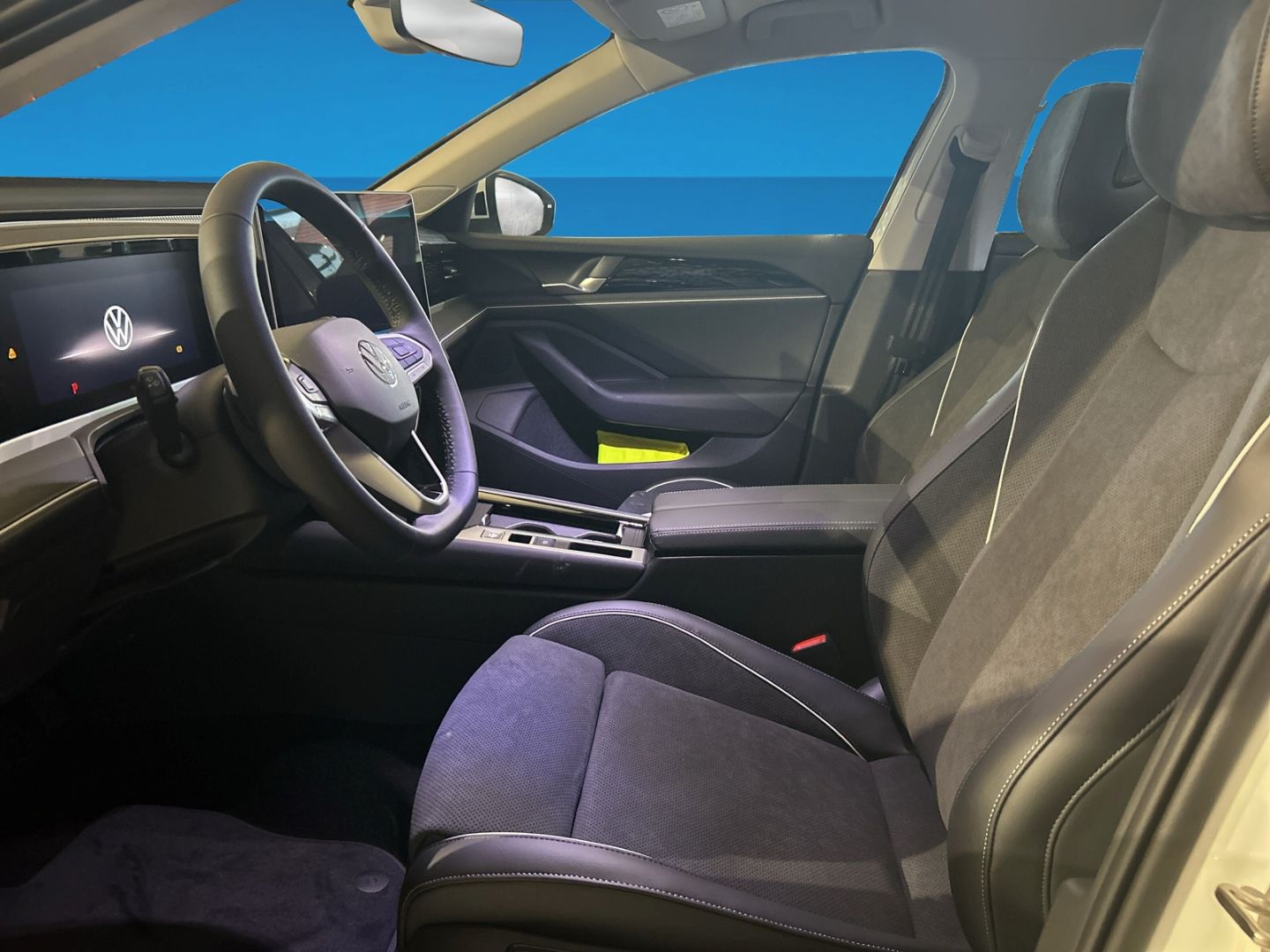 Fahrzeugabbildung Volkswagen Passat Elegance 2,0l TDI