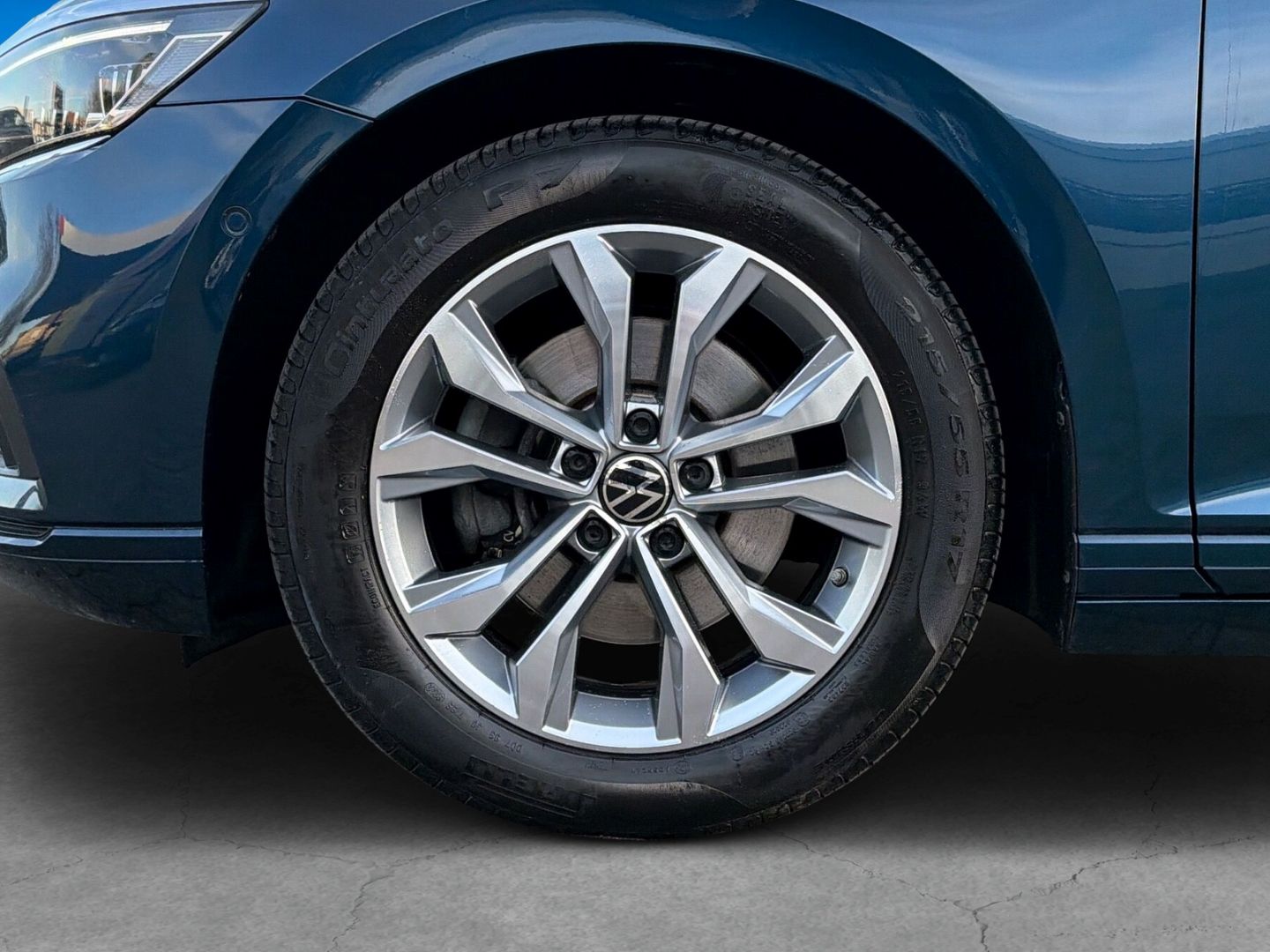 Fahrzeugabbildung Volkswagen Passat 2.0 TDI Business 4Motion AHK