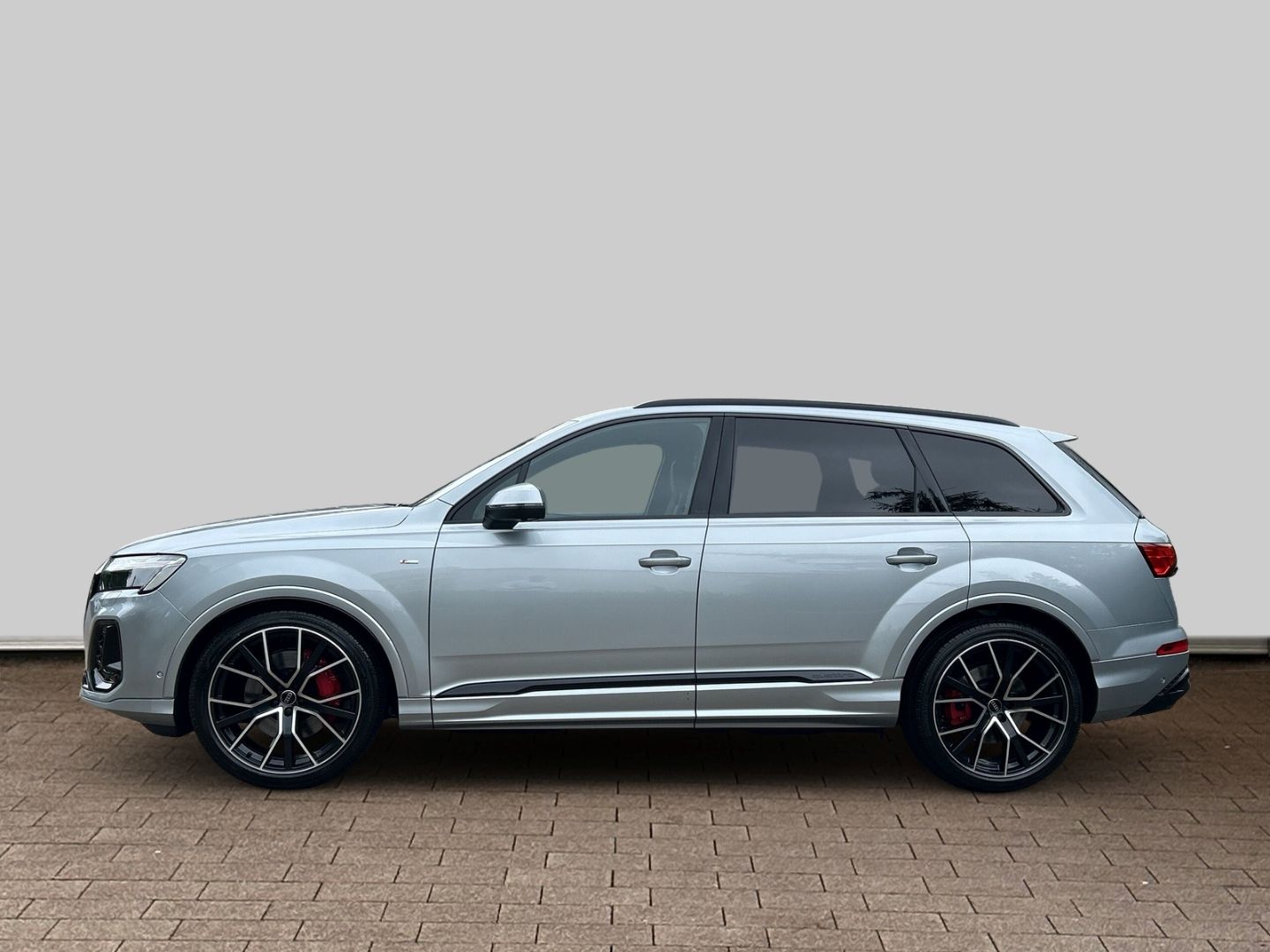 Fahrzeugabbildung Audi Q7 50 TDI S-LINE+HUD+PANO+AHK+LEDER+STANDHZG+MAT