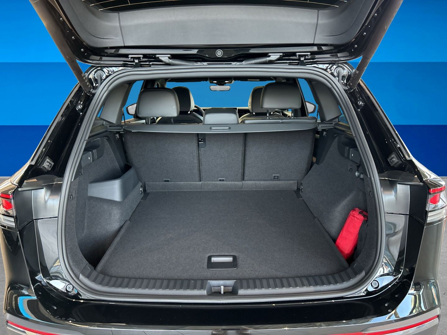 Fahrzeugabbildung Volkswagen Tayron Elegance 2,0l TDI AHK PANO LED+ EASY OPEN