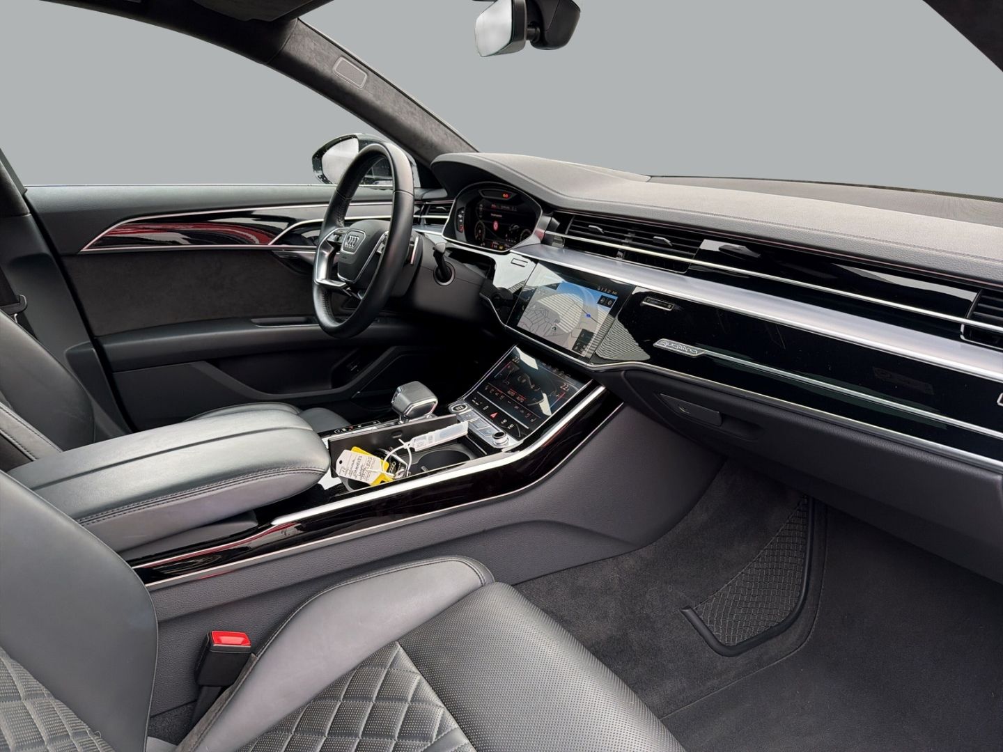 Fahrzeugabbildung Audi A8 Limousine 60 TFSI e quattro MATRUX-LED+LEDER+