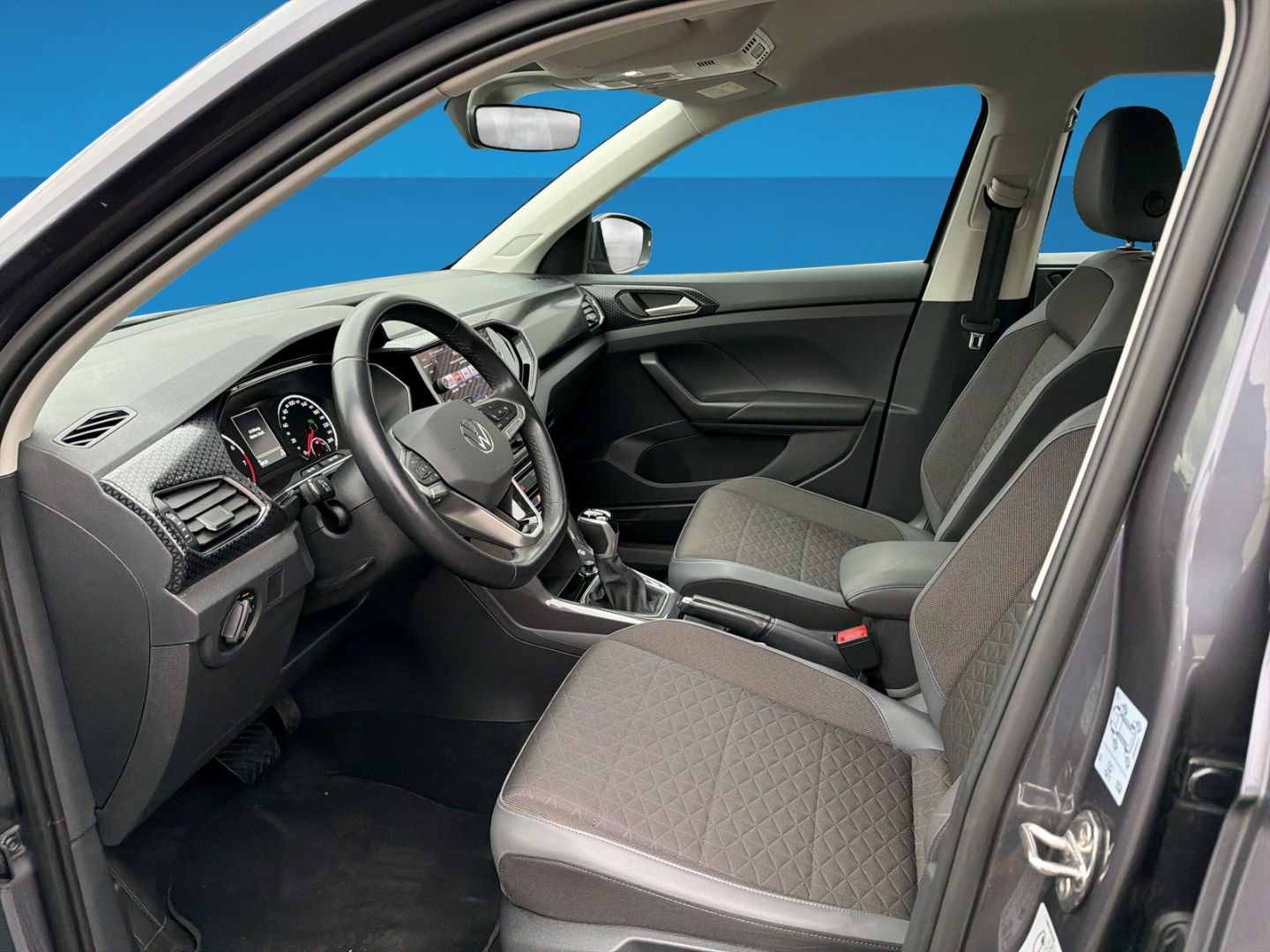 Fahrzeug 12 Fahrzeugabbildung Volkswagen T-Cross Style 1.5 l TSI ACT Navi ACC Climatronic