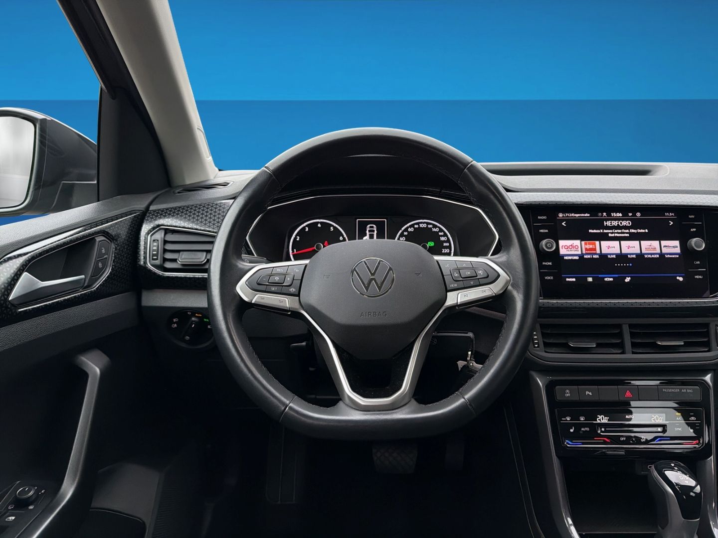 Fahrzeug 13 Fahrzeugabbildung Volkswagen T-Cross Style 1.5 l TSI ACT Navi ACC Climatronic