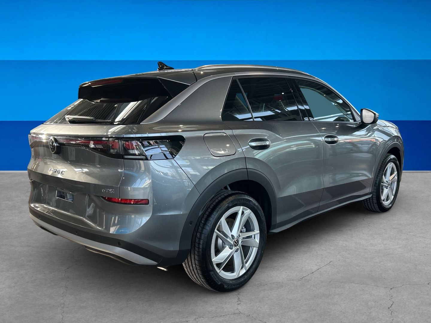 Fahrzeug 5 Fahrzeugabbildung Volkswagen T-Roc Style 1.5l eTSI PANO IQ.DRIVE IQ.LIGHT AHK