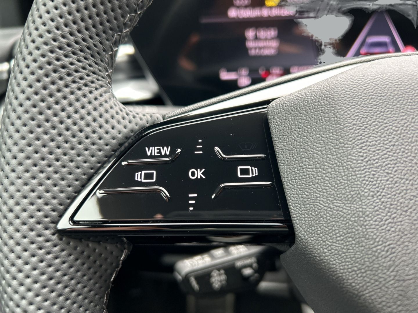 Fahrzeugabbildung Audi A6 Limousine edition one e-hybrid quattro 220 kW