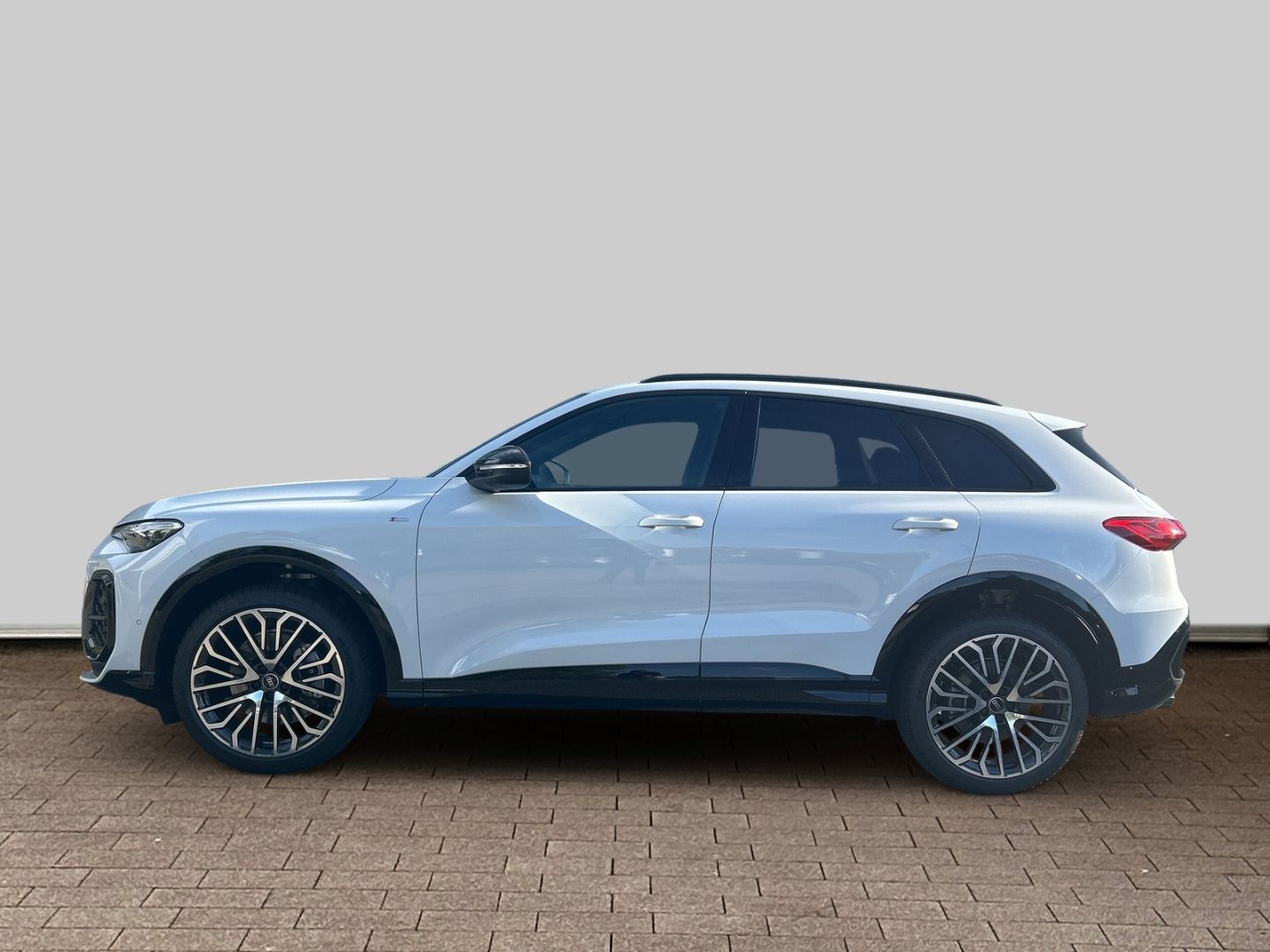 Fahrzeugabbildung Audi Q5 SUV edition one TDI quattro 150 kW S tronic