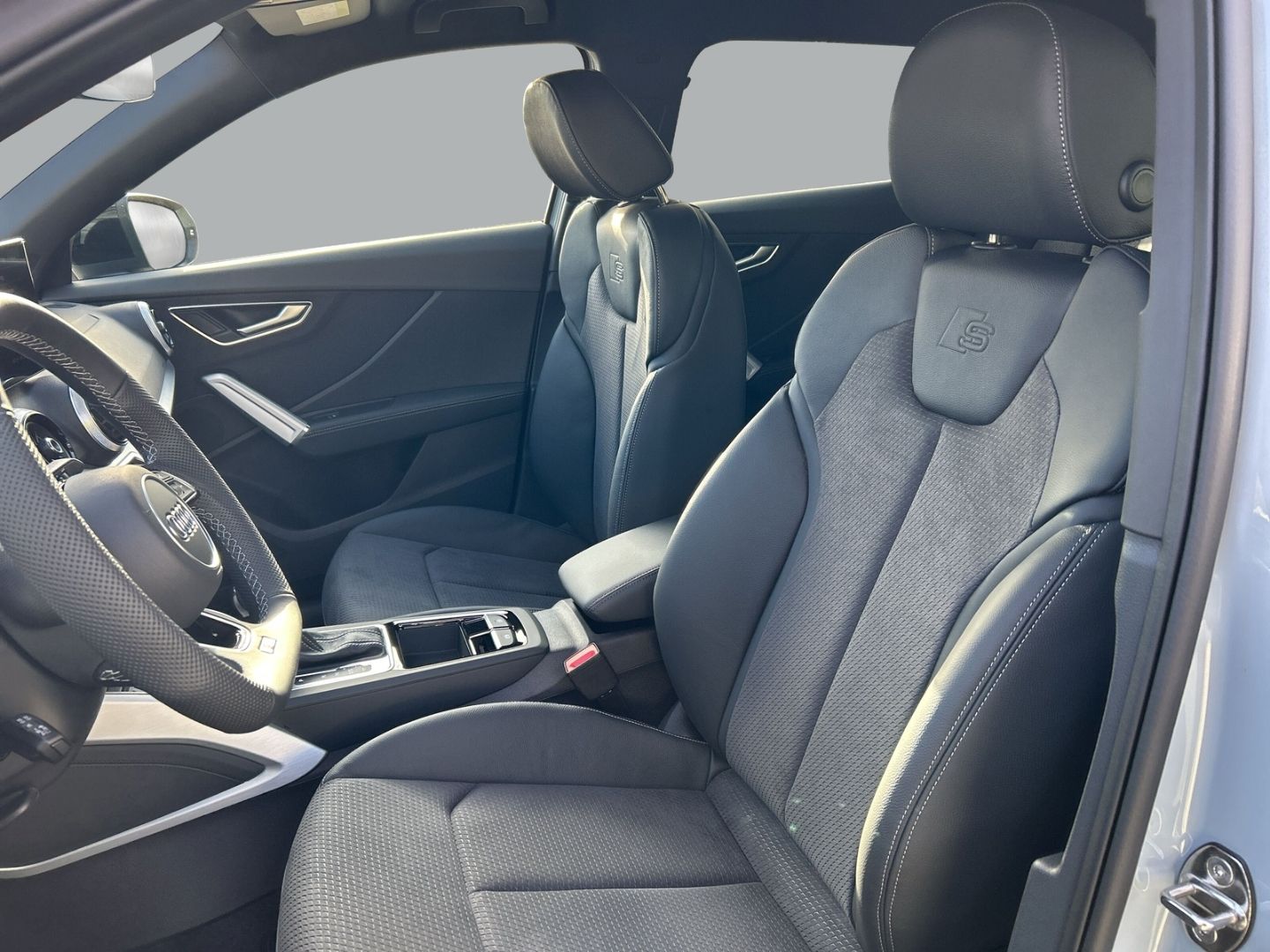 Fahrzeugabbildung Audi Q2 advanced 35 TFSI S tronic AHK+LEDER+LED+KAMER