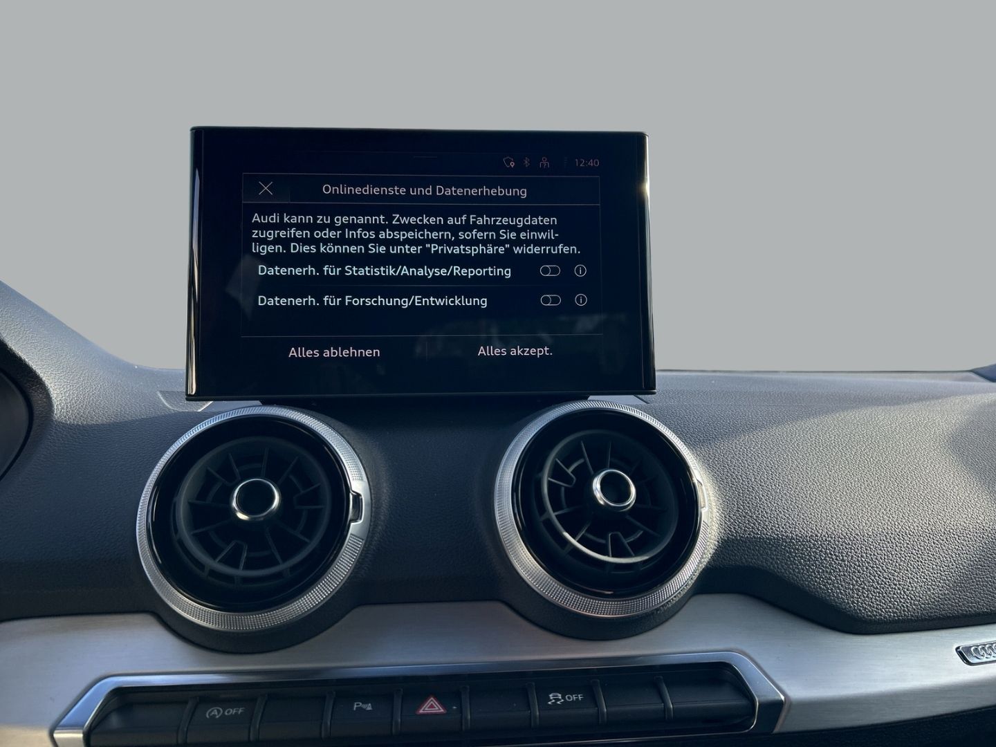 Fahrzeugabbildung Audi Q2 advanced 35 TFSI S tronic AHK+LEDER+LED+KAMER