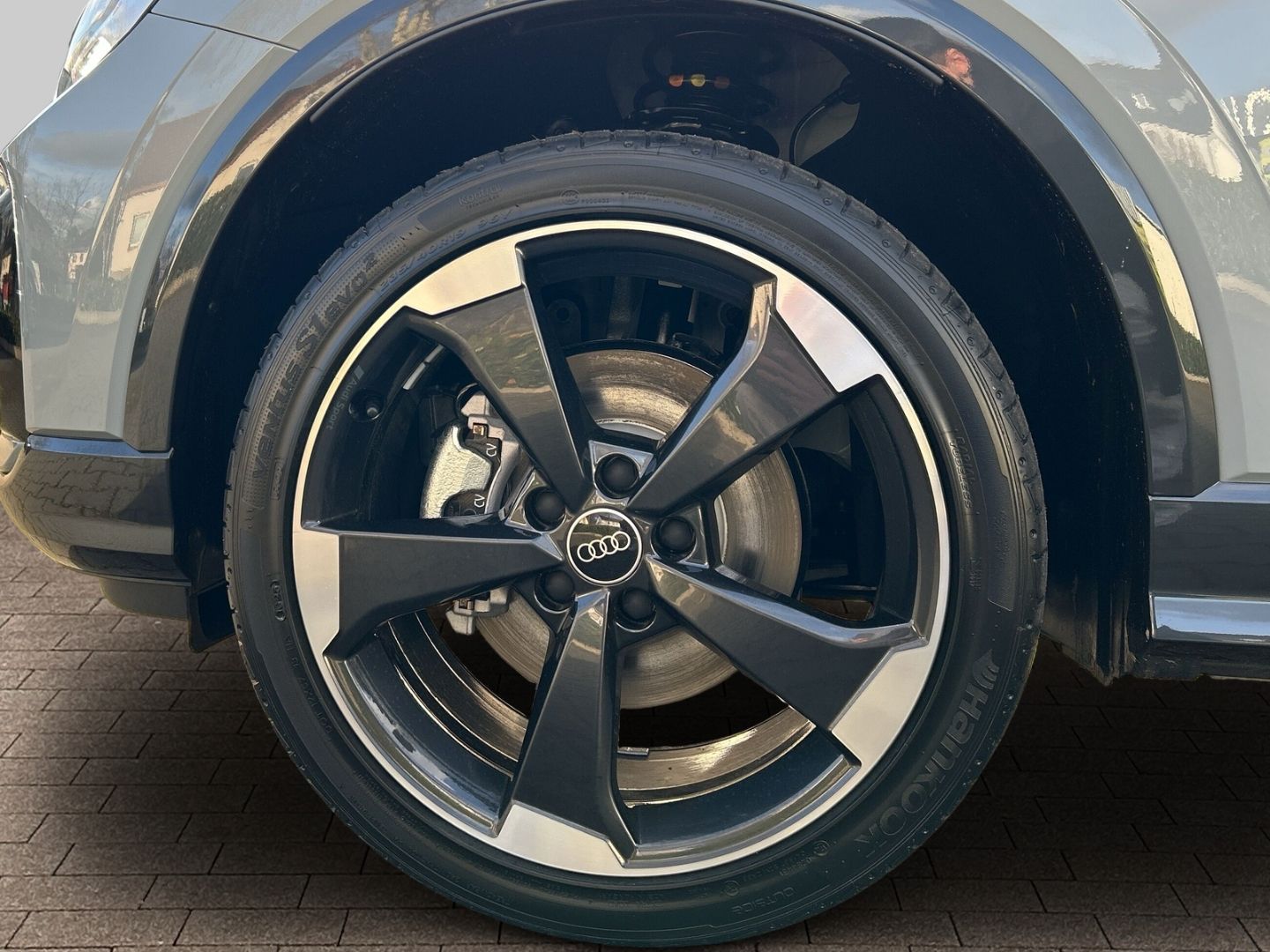 Fahrzeugabbildung Audi Q2 advanced 35 TFSI S tronic AHK+LEDER+LED+KAMER