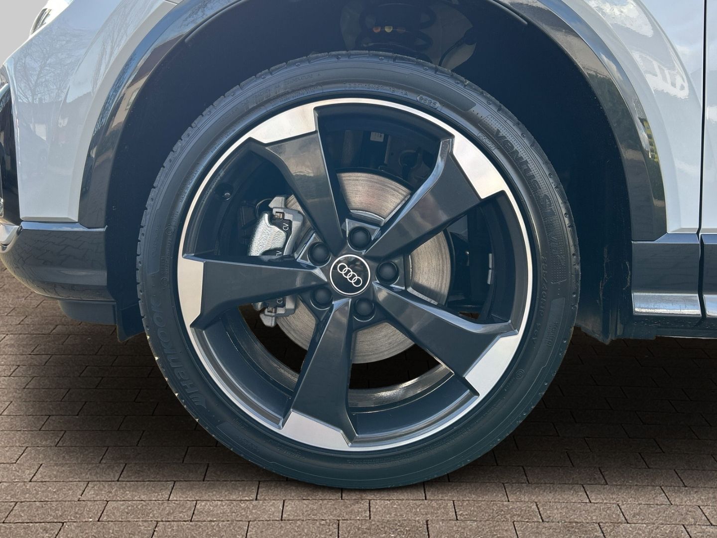 Fahrzeugabbildung Audi Q2 advanced 35 TFSI S-tronic AHK+LEDER+LED+KAMER