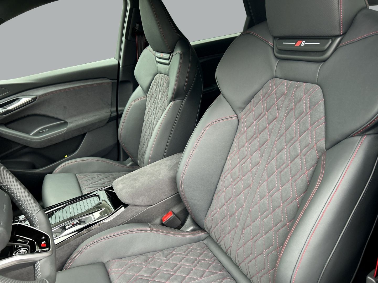 Fahrzeugabbildung Audi Q6 e-tron Sportback performance 225 kW HUD+AHK+P