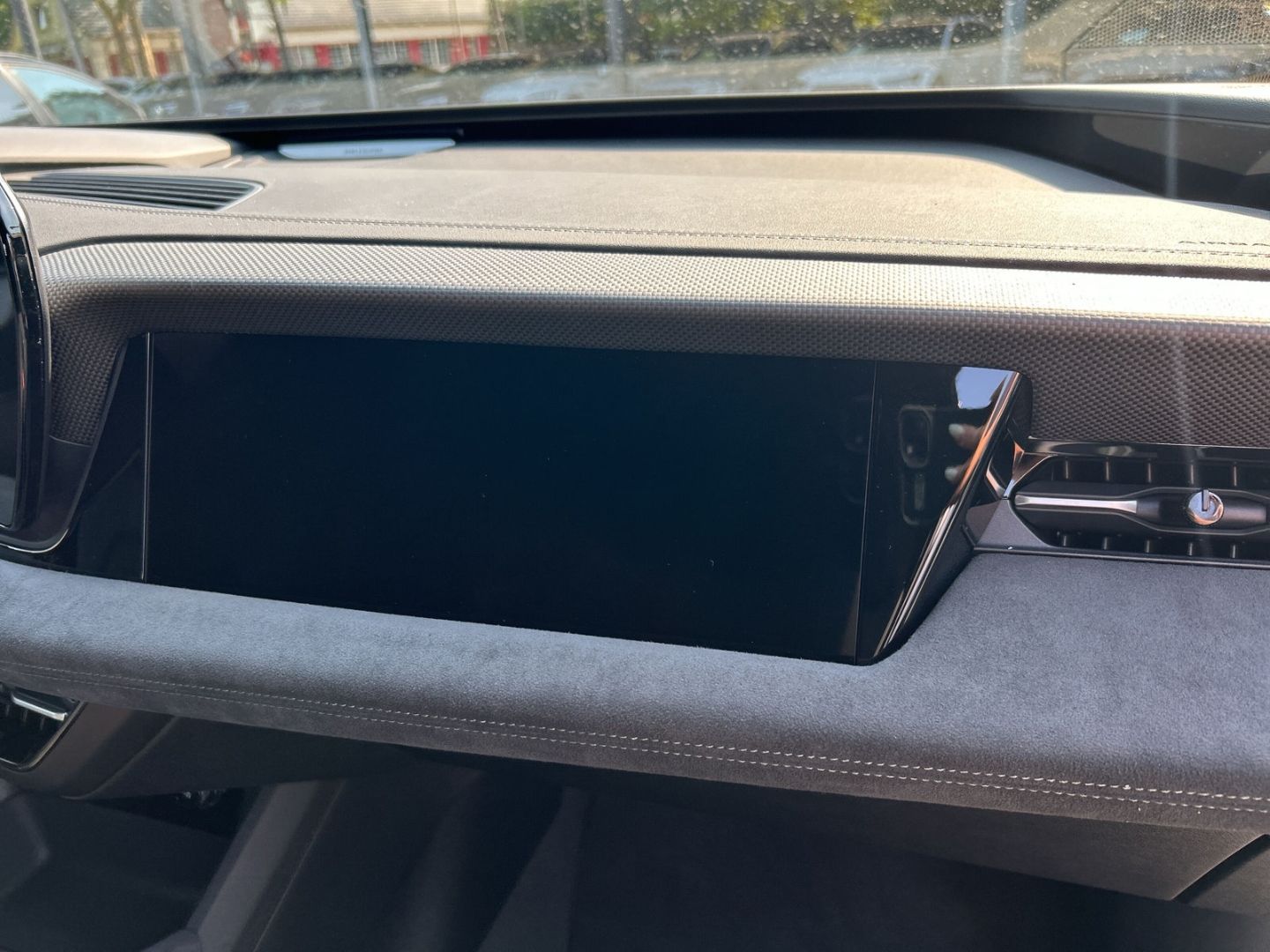 Fahrzeugabbildung Audi A6 e-tron Avant performance 270 kW HUD+Luftfeder