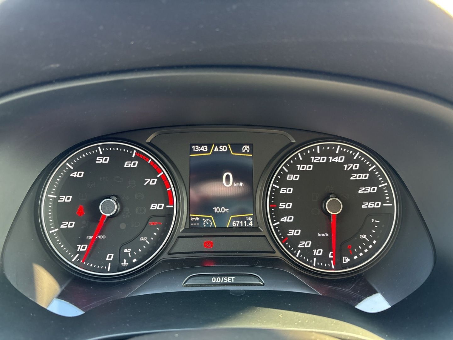 Fahrzeug 18 Fahrzeugabbildung SEAT Leon 1.4 TSI FR LED NAVI SHZ PDC Soundsystem