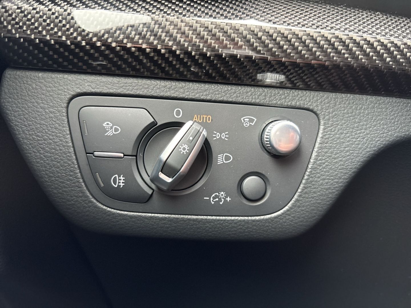 Fahrzeug 19 Fahrzeugabbildung Audi SQ5 Sportback 3.0 TDI quattro MATRIX NAVI 4x SHZ