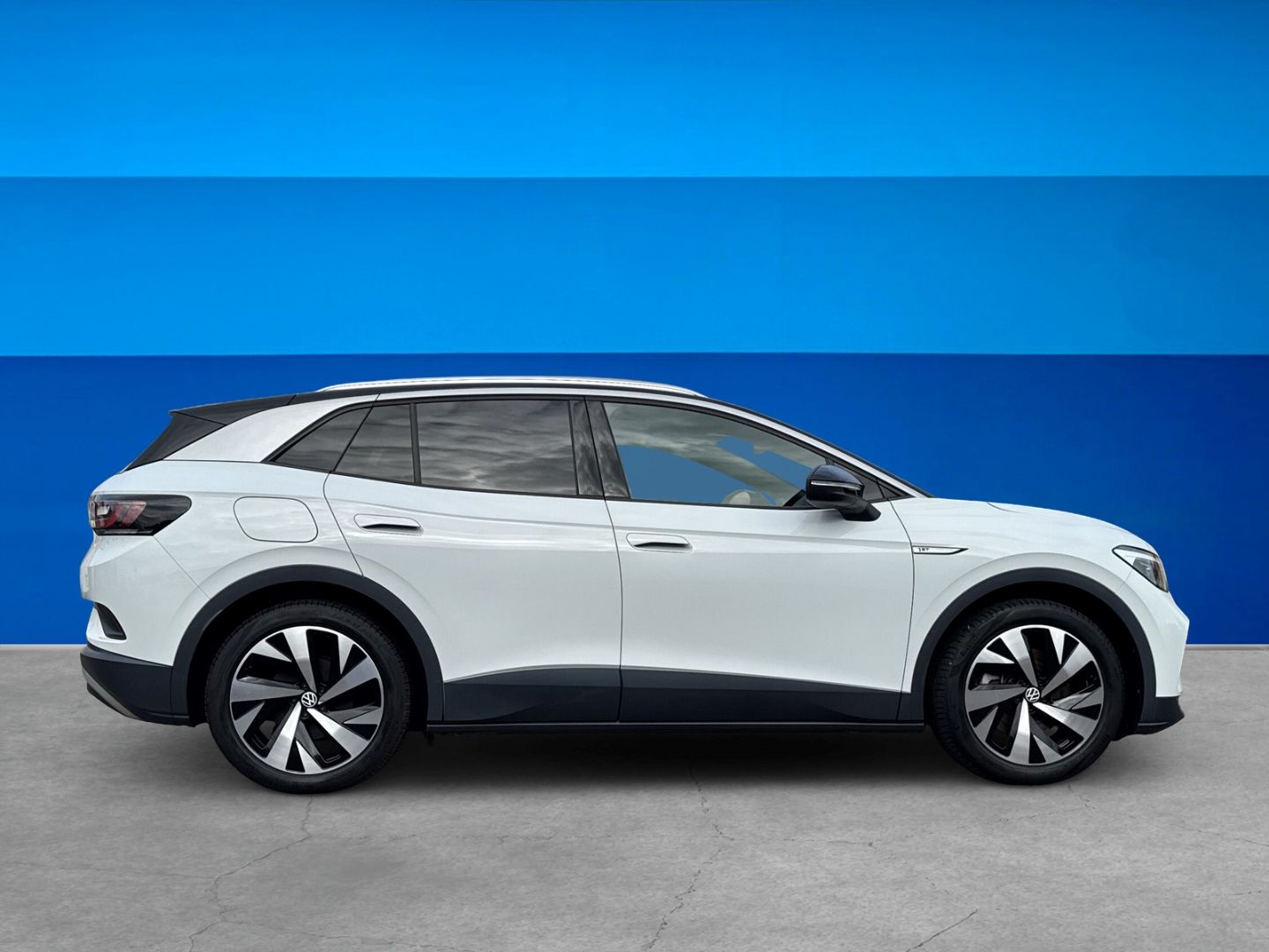 Fahrzeugabbildung Volkswagen ID.4 1st Pro Performance 150 kW Rear View LED