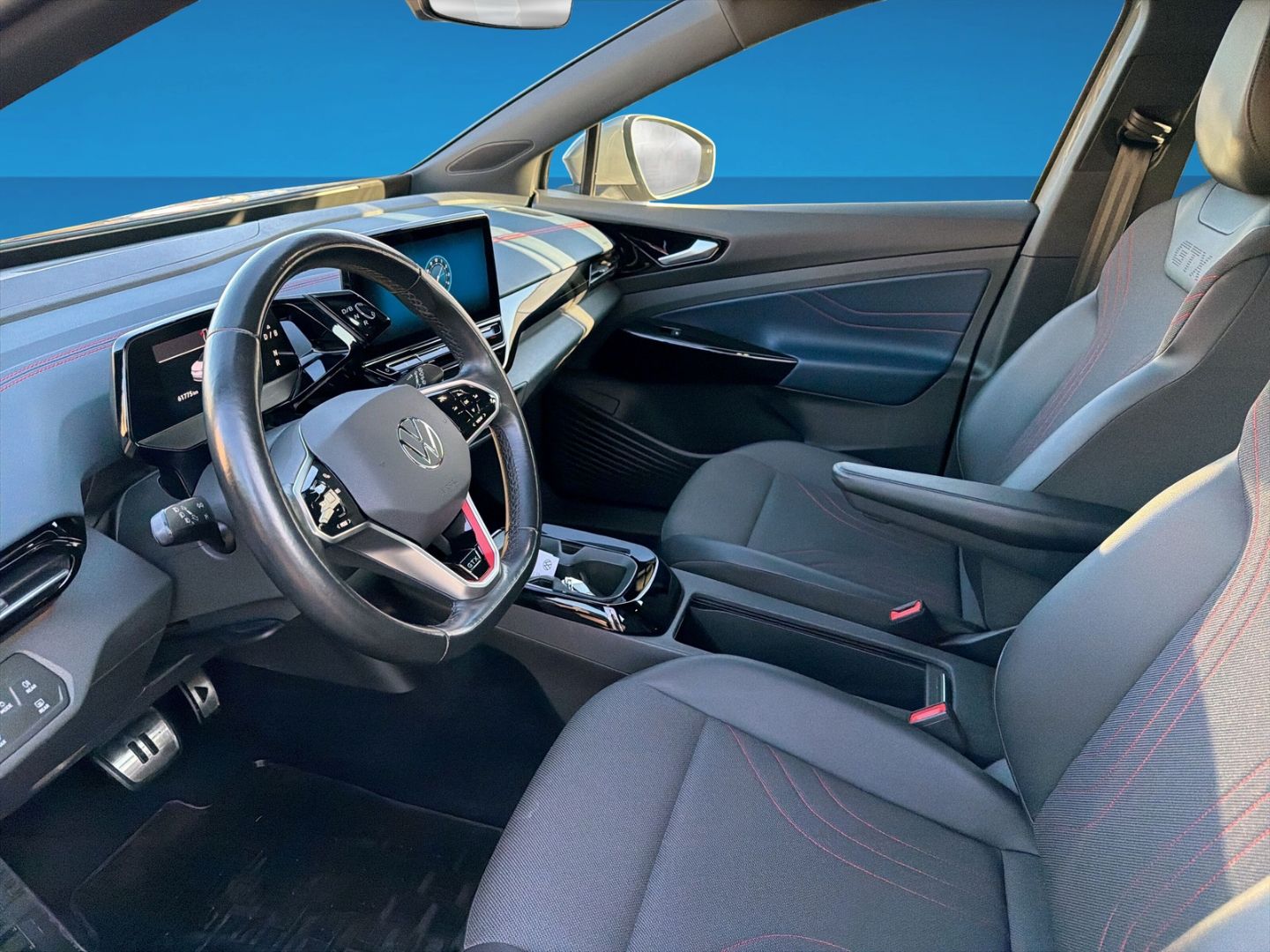 Fahrzeugabbildung Volkswagen ID.4 GTX 4Motion AHK 220 KW