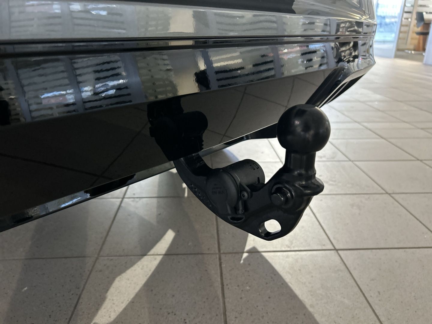 Fahrzeug 14 Fahrzeugabbildung Volkswagen T-Roc R-Line 1.5l eTSI PANO IQ.LIGHT EASY OPEN A