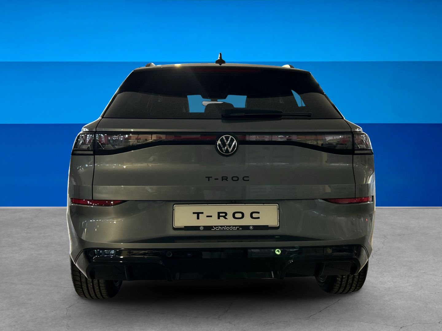 Fahrzeug 7 Fahrzeugabbildung Volkswagen T-Roc R-Line 1.5l eTSI PANO IQ.LIGHT EASY OPEN A