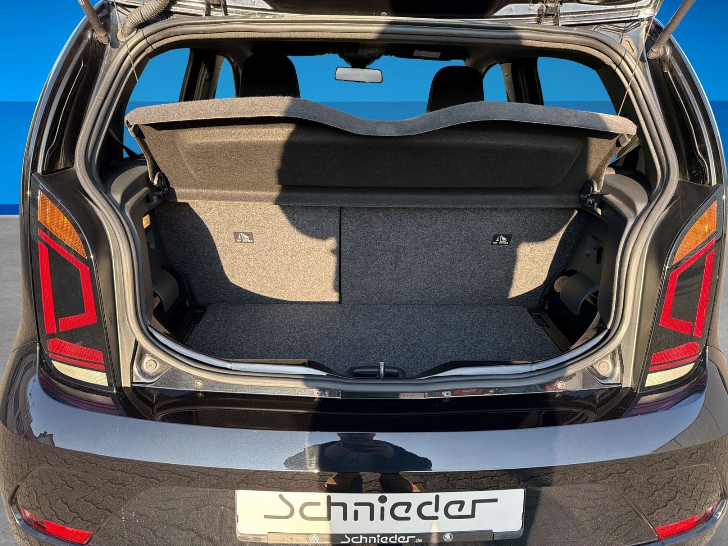 Fahrzeugabbildung Volkswagen up! 1.0 Climatronic Maps + More Active