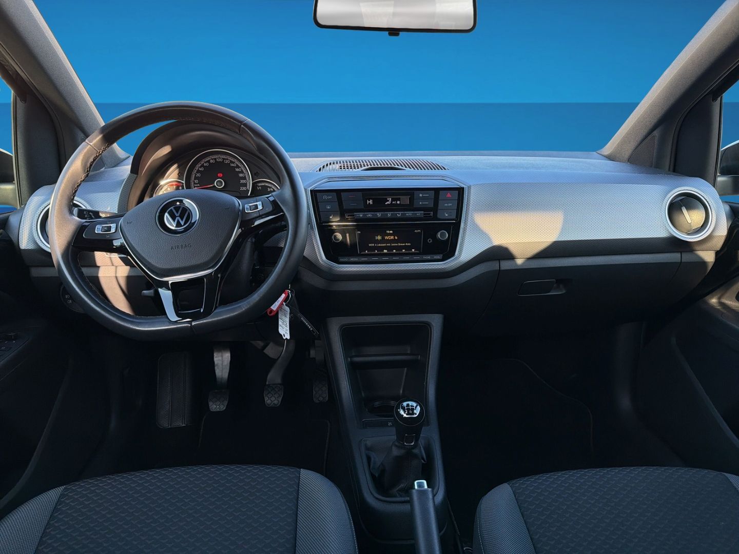 Fahrzeugabbildung Volkswagen up! 1.0 Climatronic Maps + More Active