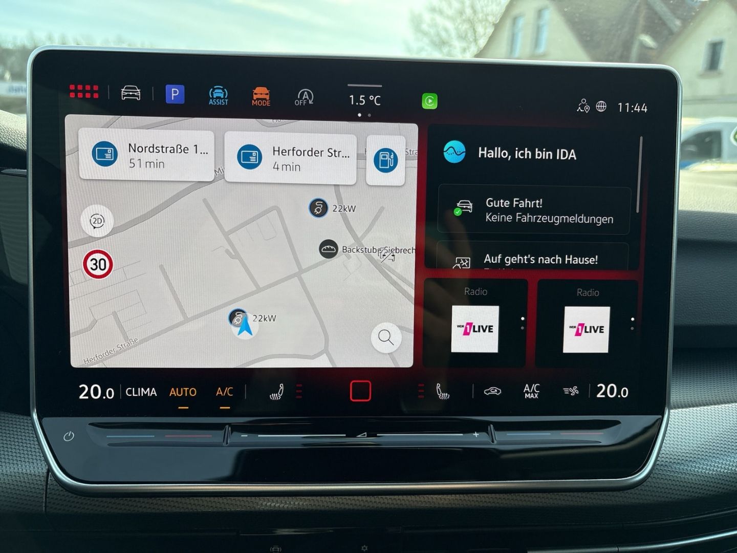 Fahrzeugabbildung Volkswagen Golf VIII 1.5 eTSI 110 kW Style MATRIX HEAD UP S