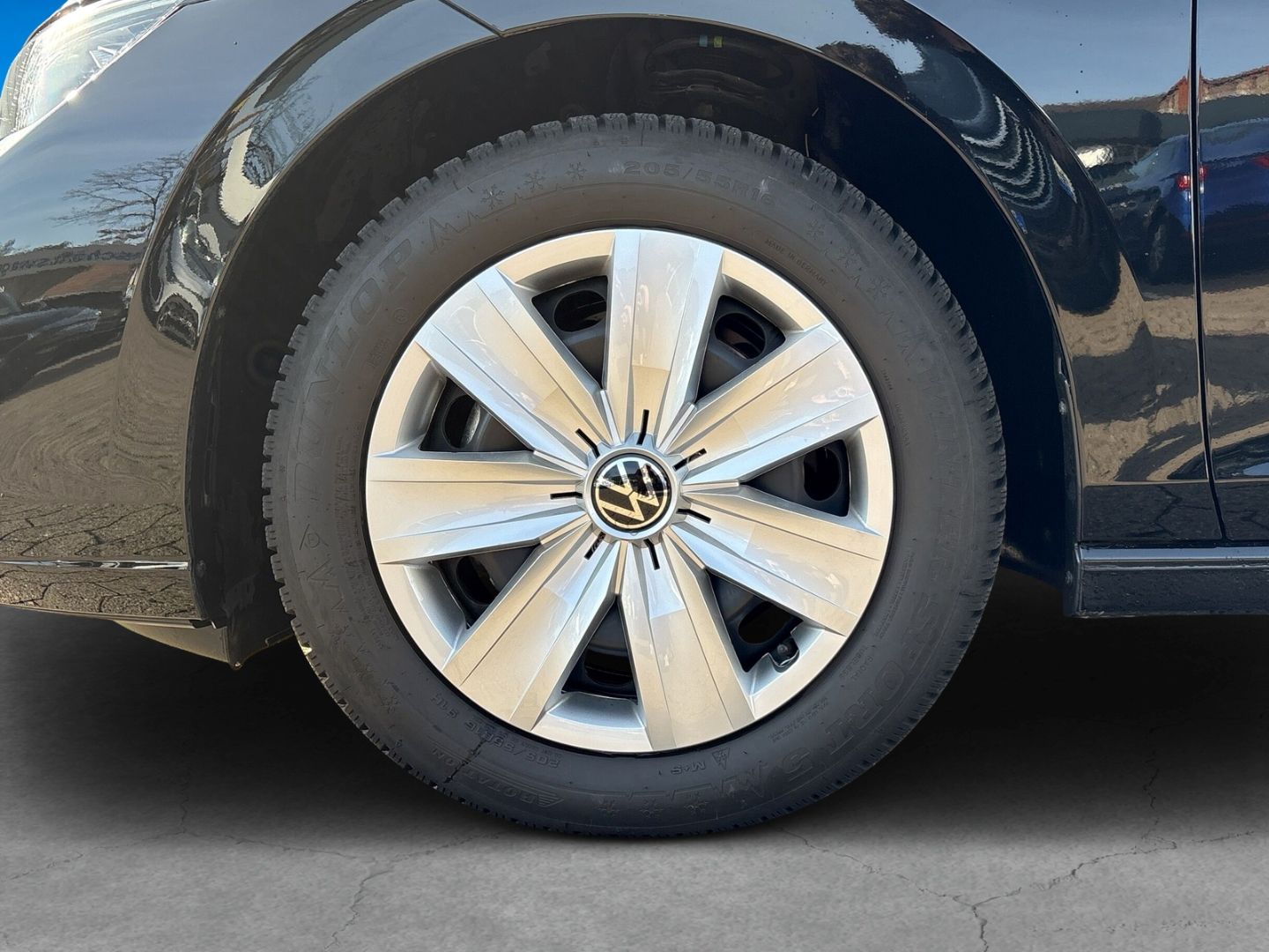 Fahrzeugabbildung Volkswagen Golf VIII 1.5 eTSI 110 kW Style MATRIX HEAD UP S