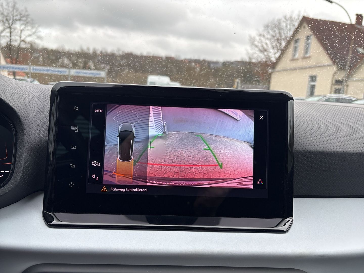 Fahrzeugabbildung SEAT Arona 1.0 TSI Style DSG NAVI SHZ CarPlay Android