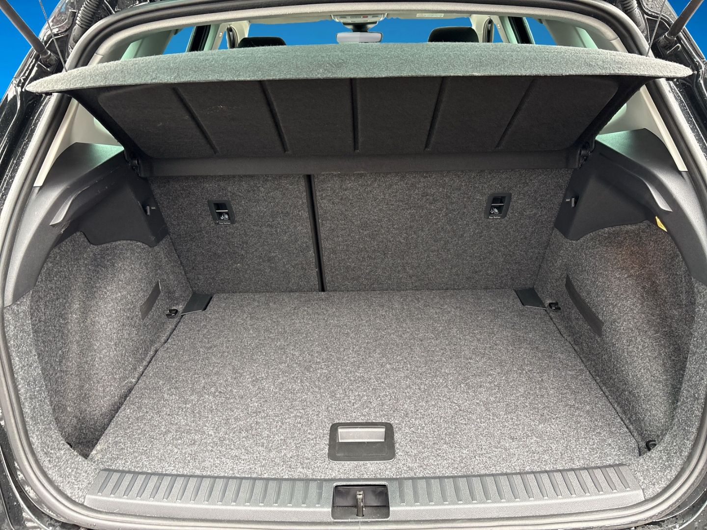 Fahrzeugabbildung SEAT Arona 1.0 TSI Style DSG NAVI SHZ CarPlay Android